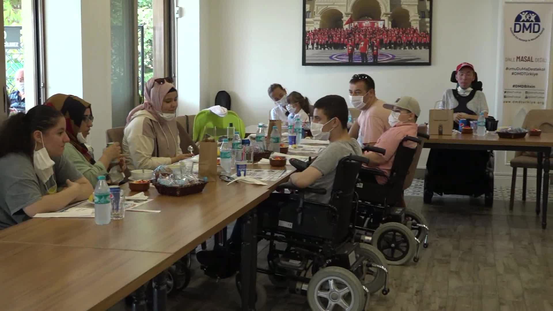 BÜYÜKÇEKMECE BELEDİYESİ'NDEN "DMD KAS HASTALIĞI FARKINDALIK GÜNÜ"