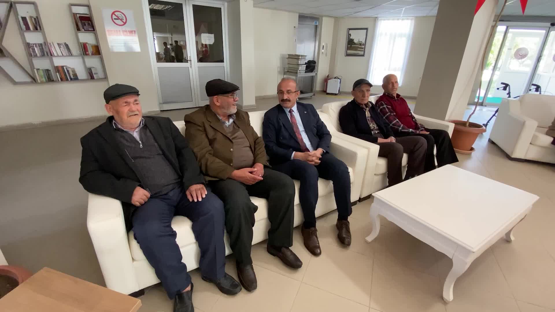 DEPREMZEDE YAŞLI VE ENGELLİ VATANDAŞLAR, YOZGAT’TA PSİKOSOSYAL DESTEK HİZMETİ ALIYOR