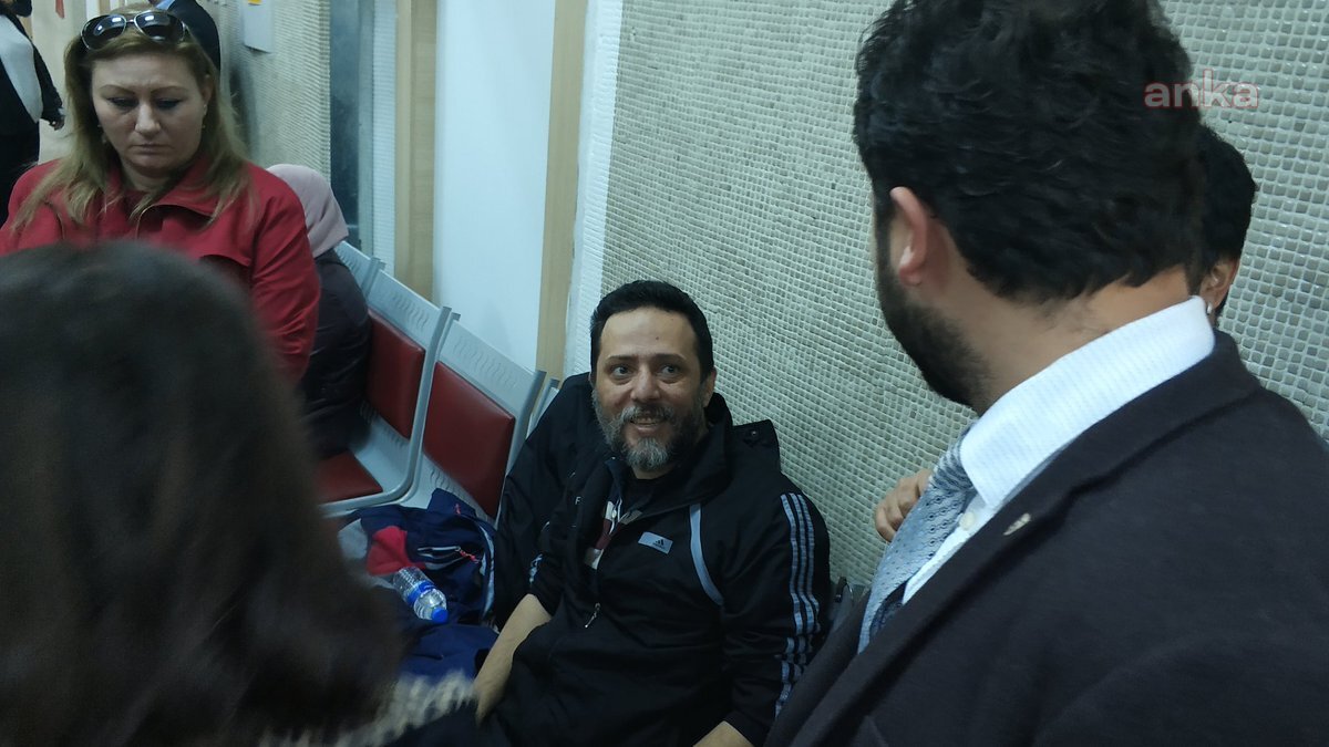 AYM KARARININ ARDINDAN AKADEMİSYEN CENK YİĞİTER AVUKATLIK İÇİN BAROYA BAŞVURACAK