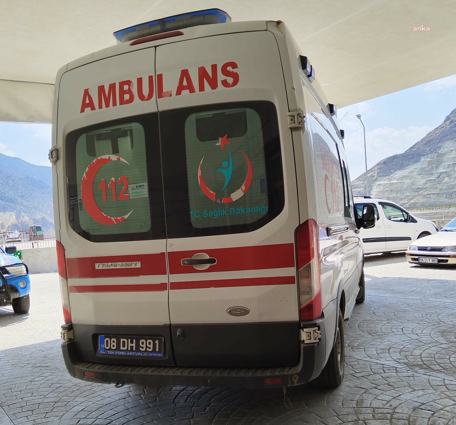 ARTVİN ŞAVŞAT'TA ARAZİ ANLAŞMAZLIĞI NEDENİYLE ÇIKAN KAVGADA 3 KARDEŞ HAYATINI KAYBETTİ