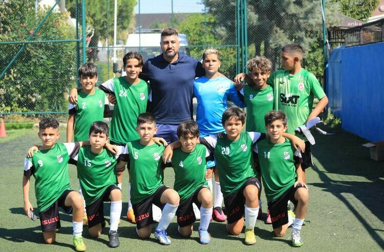 NARLIDERE’NİN MİNİKLERİ LİGE 3’TE 3’LE BAŞLADI