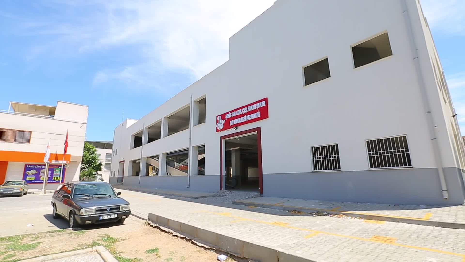 BAYRAKLI BELEDİYESİ'NDEN ÇAY MAHALLESİ PAZAR YERİ’NE MODERN DOKUNUŞ