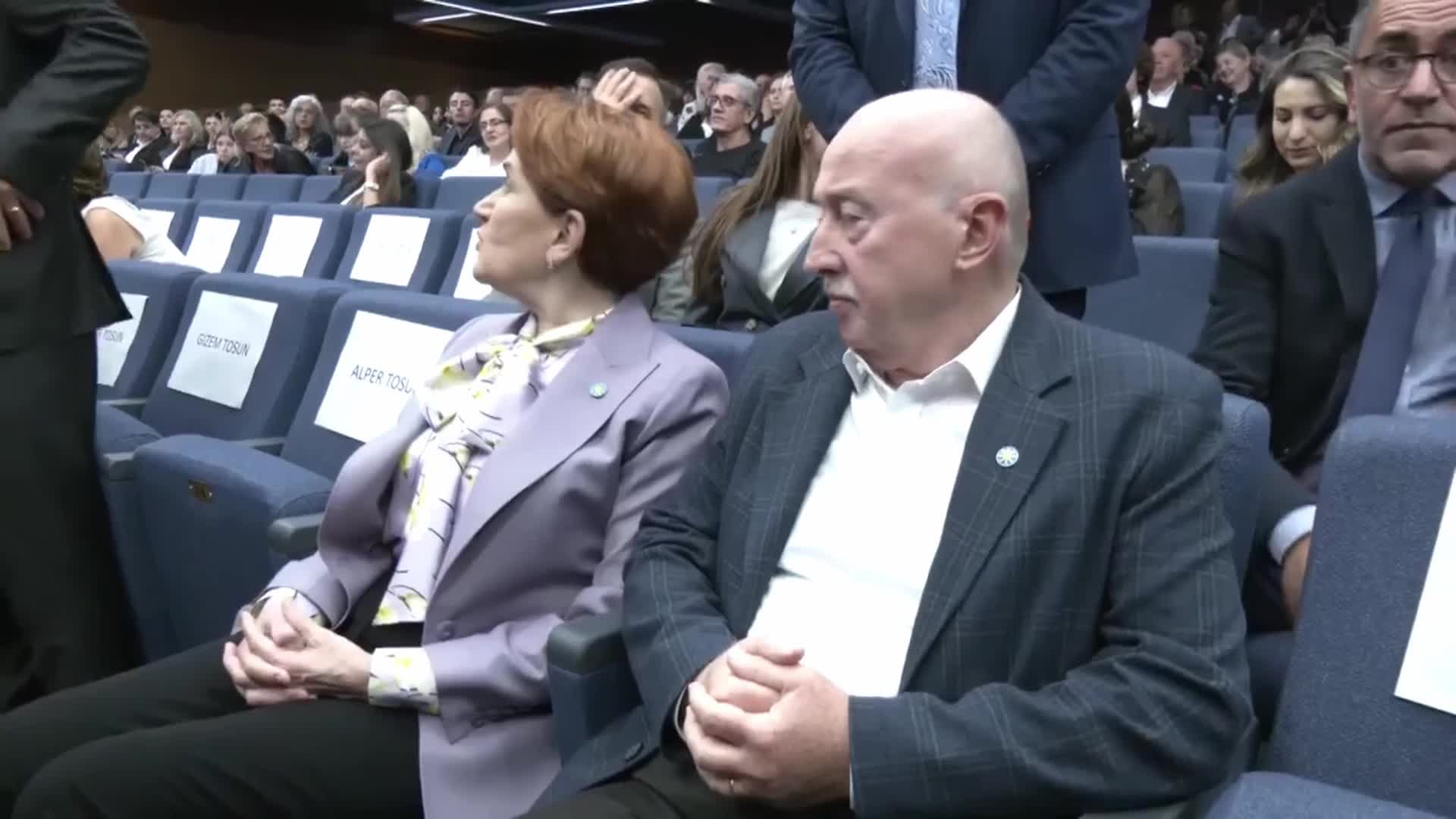MERAL AKŞENER, "ZÜBEYDE, ANALAR VE OĞULLAR" FİLMİNİN  GALASINA KATILDI