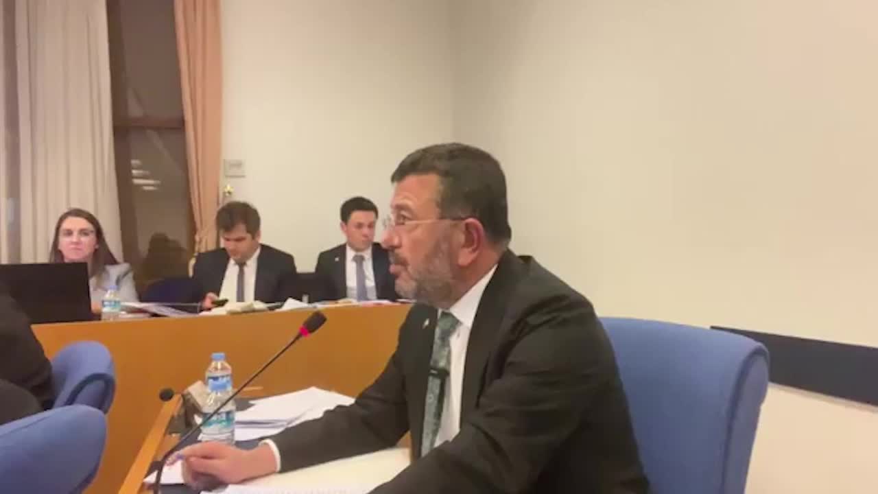 VELİ AĞBABA: “EMEKLİLER EN TEMEL GIDA ÜRÜNLERİNE DAHİ ERİŞEMEYECEK HALE GELMİŞ DURUMDA. EMEKLİYE AYRIMSIZ 15 BİN LİRA İKRAMİYE VERİLMELİ"