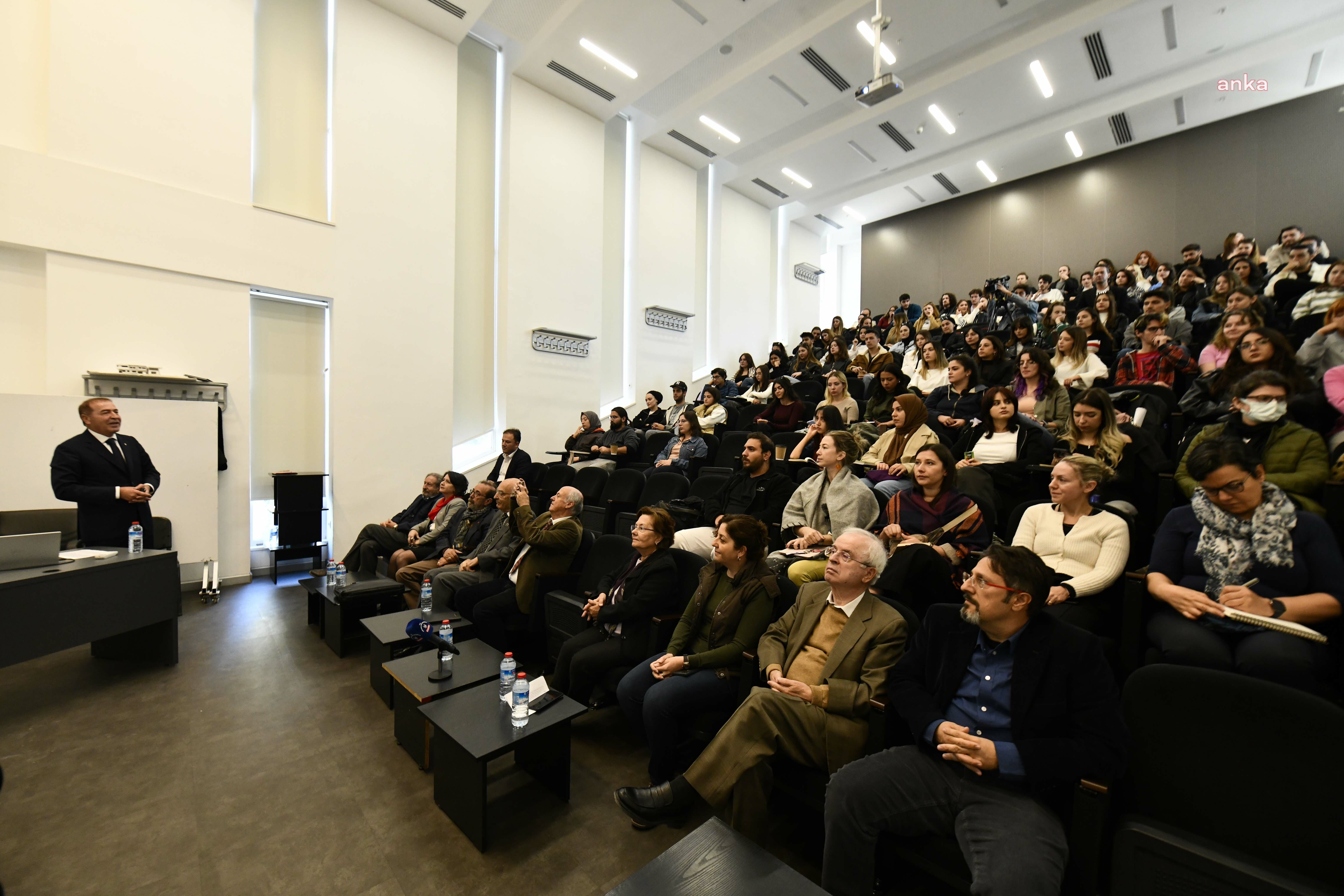 MİMARLIK FAKÜLTESİ ÖĞRENCİLERİ, BAŞKENTİN KÜLTÜR MİRASINA YÖNELİK ÇALIŞMALARI DİNLEDİ