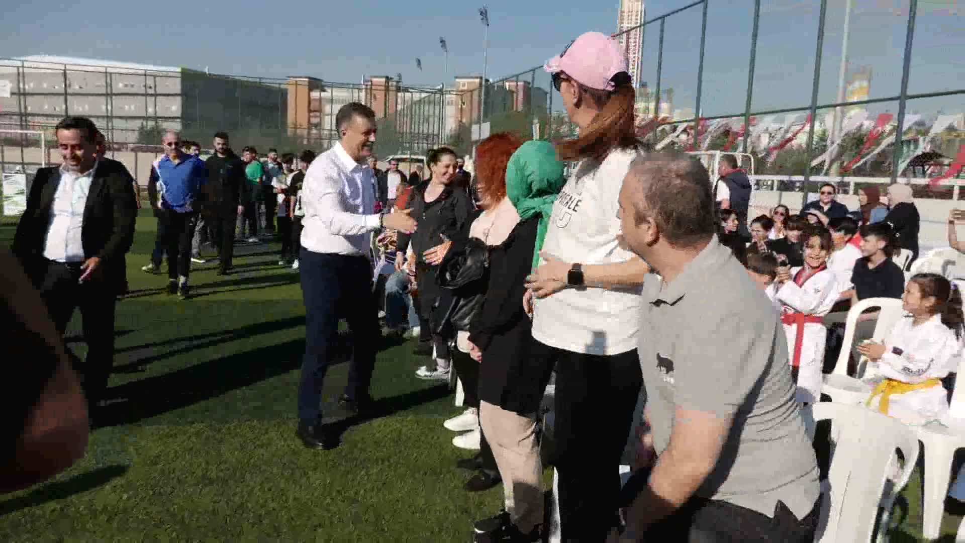 ESENYURT BELEDİYESİ'NDEN AMATÖR SPOR KULÜPLERİNE TAM DESTEK