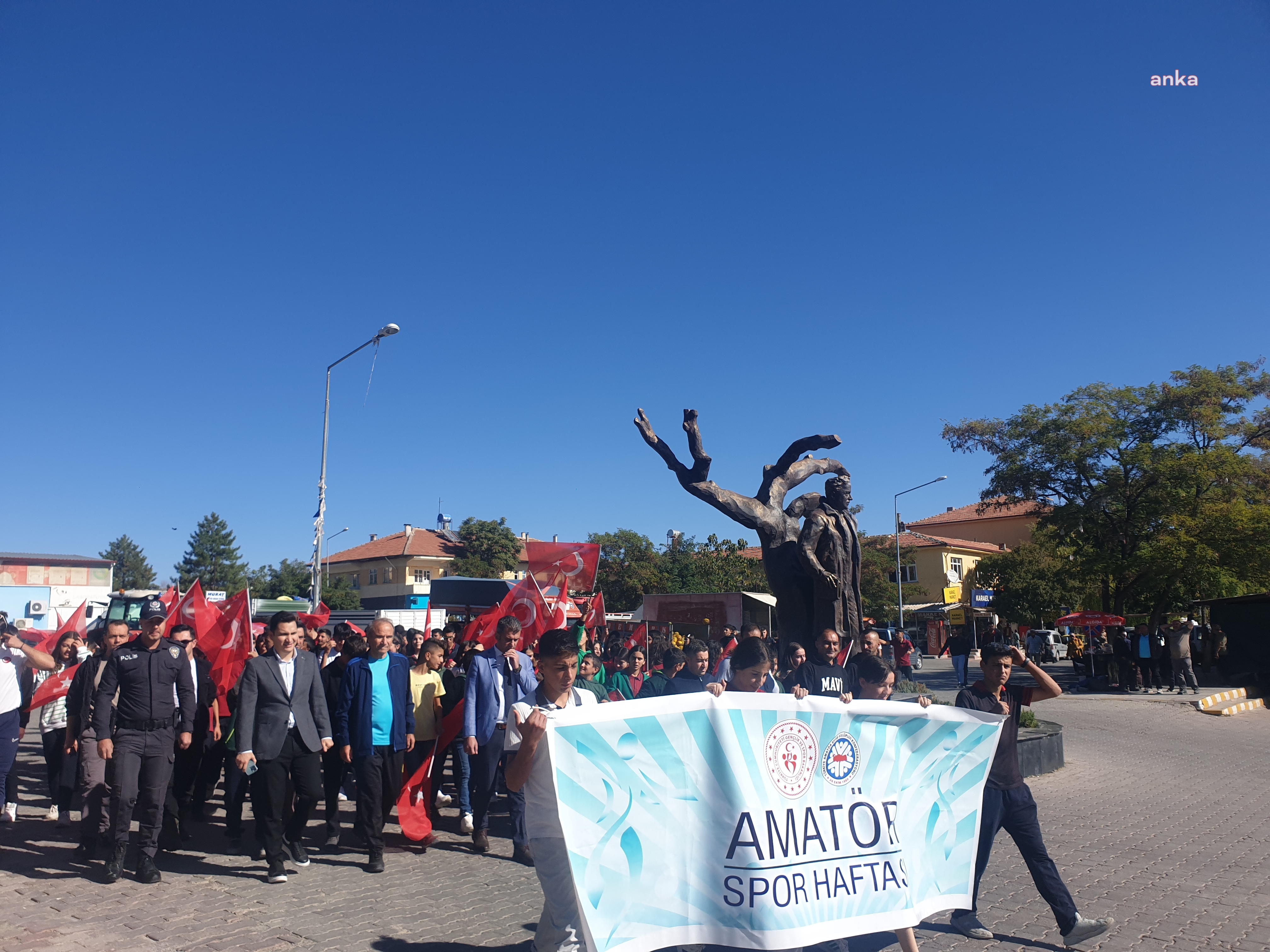 ARGUVAN’DA AMATÖR SPOR HAFTASI ÖĞRENCİLERİN YOĞUN KATILIMI İLE KUTLANDI