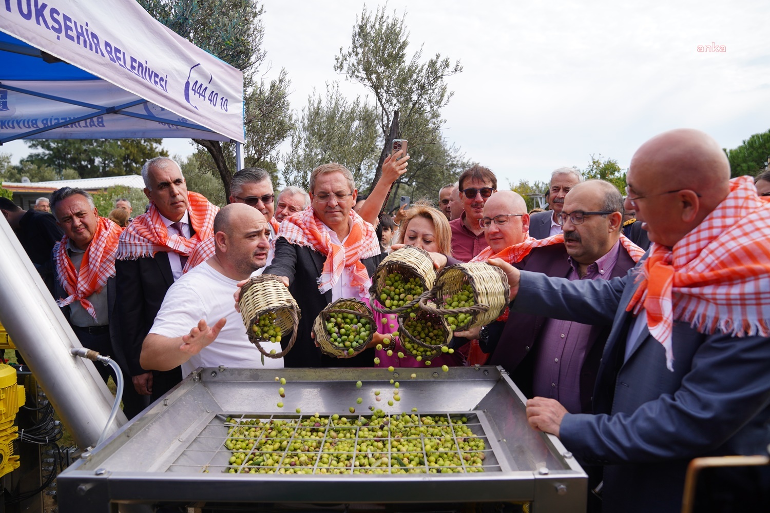 18. AYVALIK ULUSLARARASI ZEYTİN HASAT FESTİVALİ YAPILDI