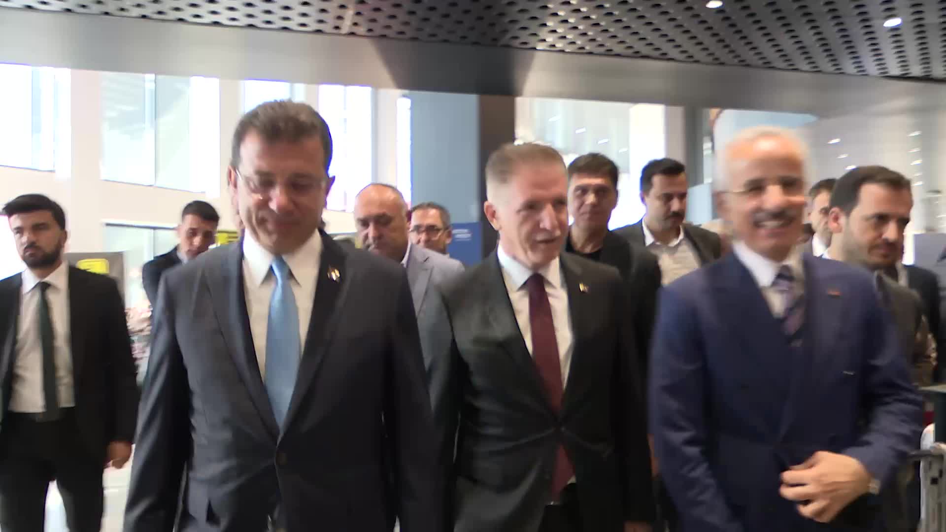 İMAMOĞLU: “10 METRO HATTIYLA BERABER, İSTANBUL ULAŞIMINI KOLAYLAŞTIRMA KONUSUNDA ÜSTÜN ADIMLAR ATMIŞ BİR BELEDİYEYİZ”