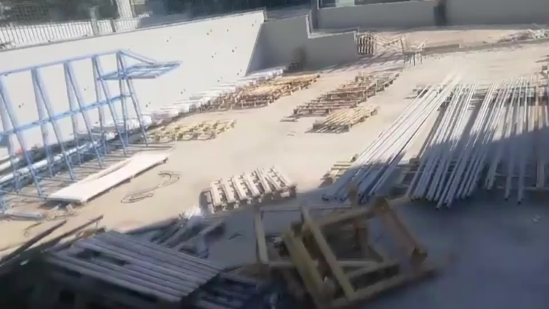 İZMİR'DE EN LÜKS YURT SINIFINDAKİ KARABAĞLAR ERKEK ÖĞRENCİ YURDU'NDA KALAN ÖĞRENCİLER, YAŞADIKLARI SIKINTILAR NEDENİYLE YURT YÖNETİMİNİ PROTESTO ETTİ