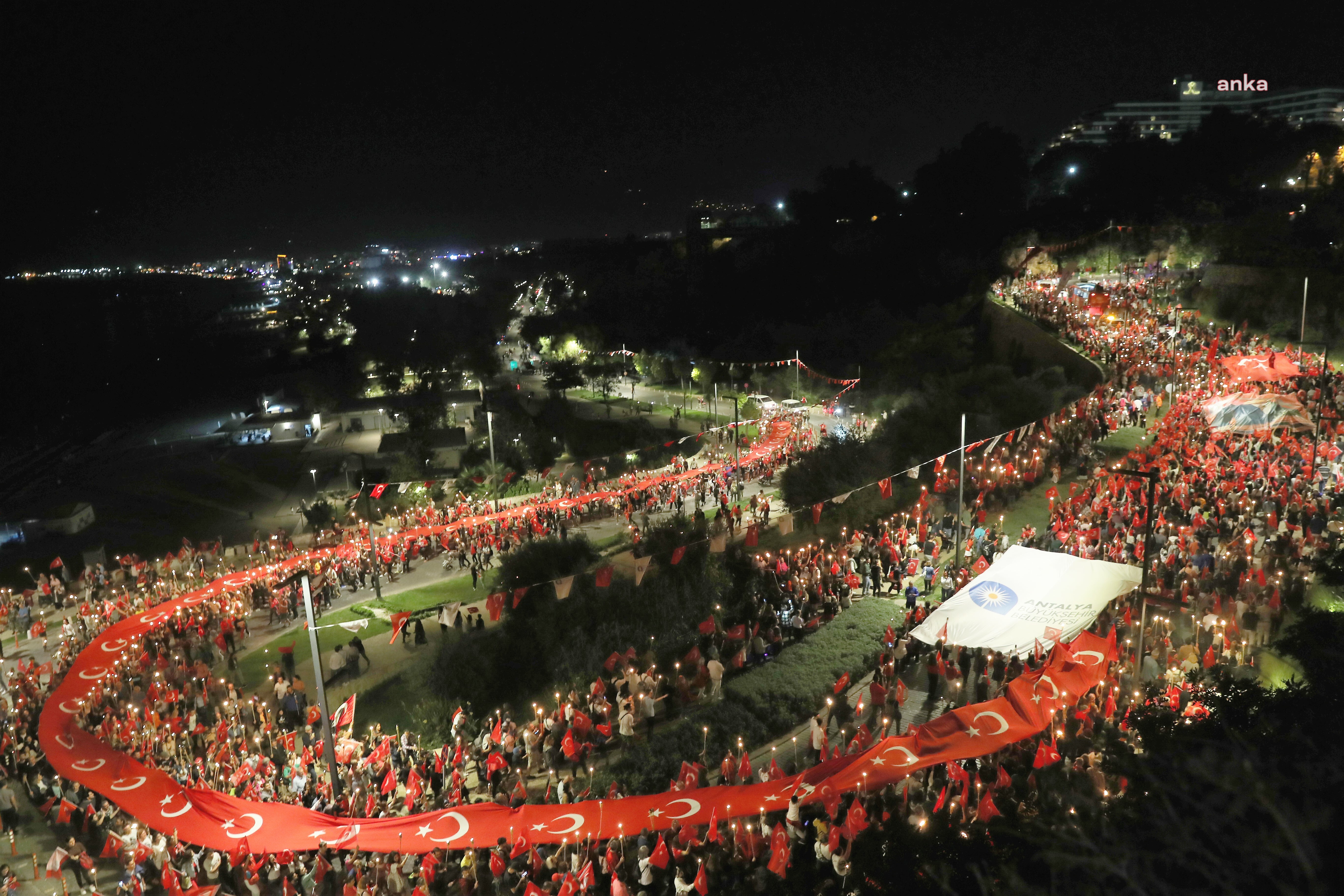 ANTALYA BÜYÜKŞEHİR CUMHURİYET’İN 100. YILINI DOLU DOLU KUTLAYACAK