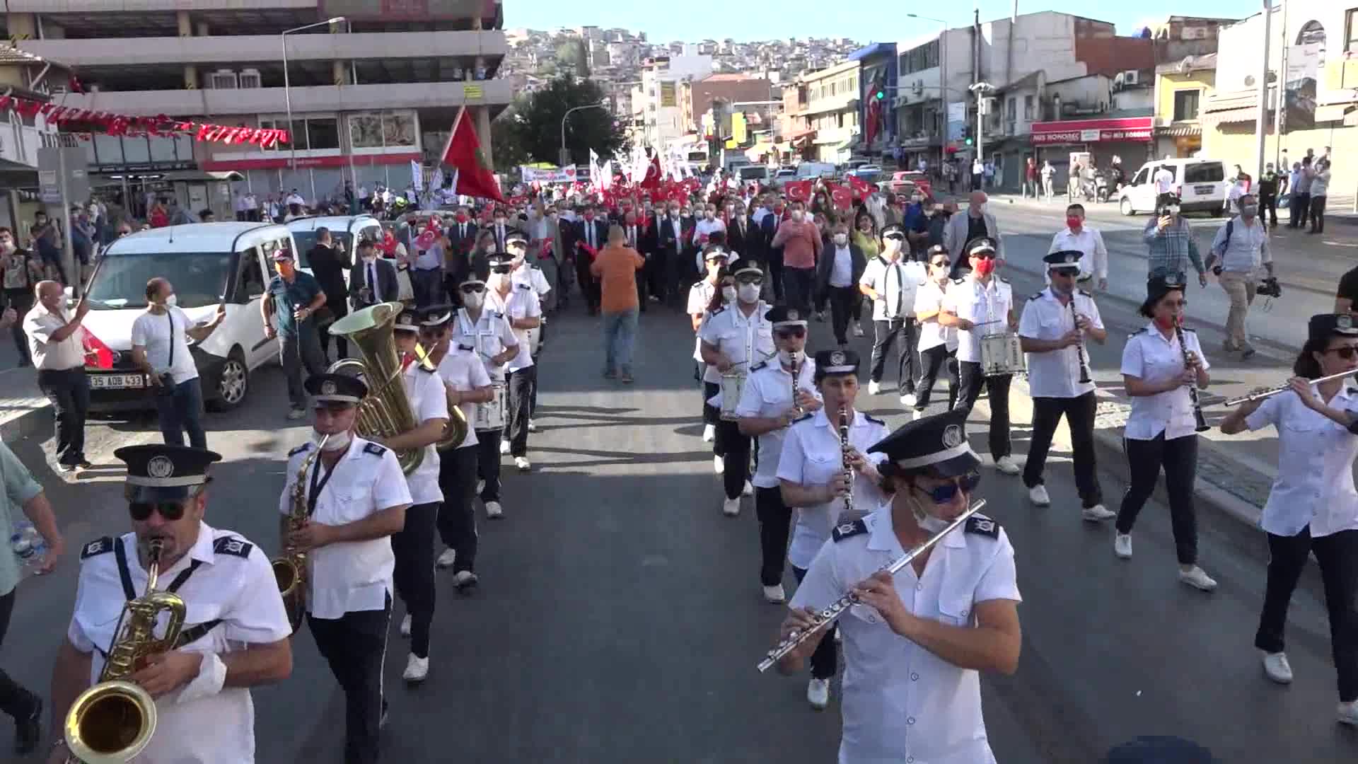 İZMİR'DE KURTULUŞUN 98.YIL DÖNÜMÜNDE "ZAFER YÜRÜYÜŞÜ"