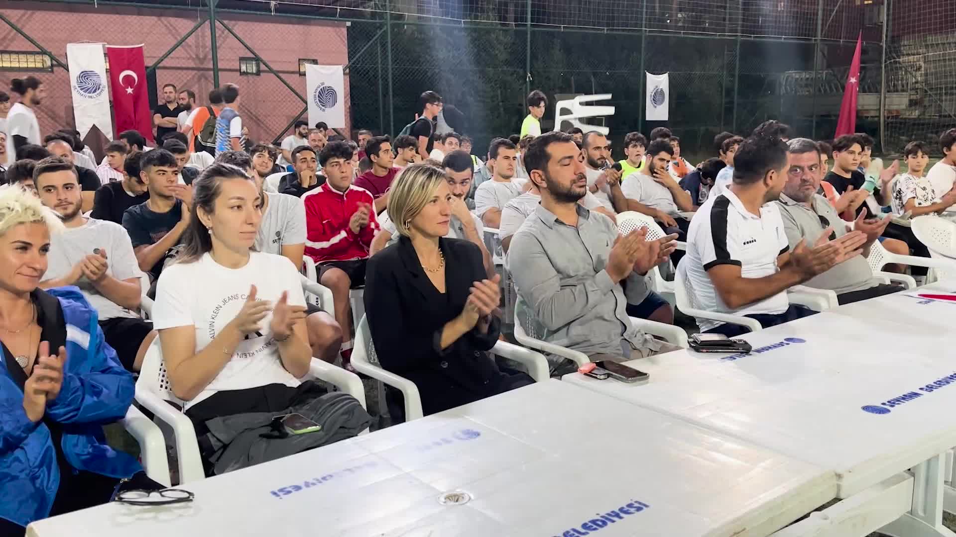 SEYHAN’DA AYAK TENİSİ TURNUVASI BAŞLADI