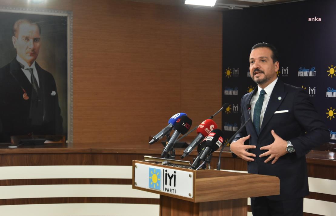 İYİ PARTİ SÖZCÜSÜ KÜRŞAD ZORLU: “6. KURULUŞ YIL DÖNÜMÜ PROGRAMIMIZ GAZZE’DE YAŞANAN KATLİAM VE MİLLİ YAS SEBEBİYLE 28 EKİM 2023 CUMARTESİ GÜNÜ YAPILACAKTIR”