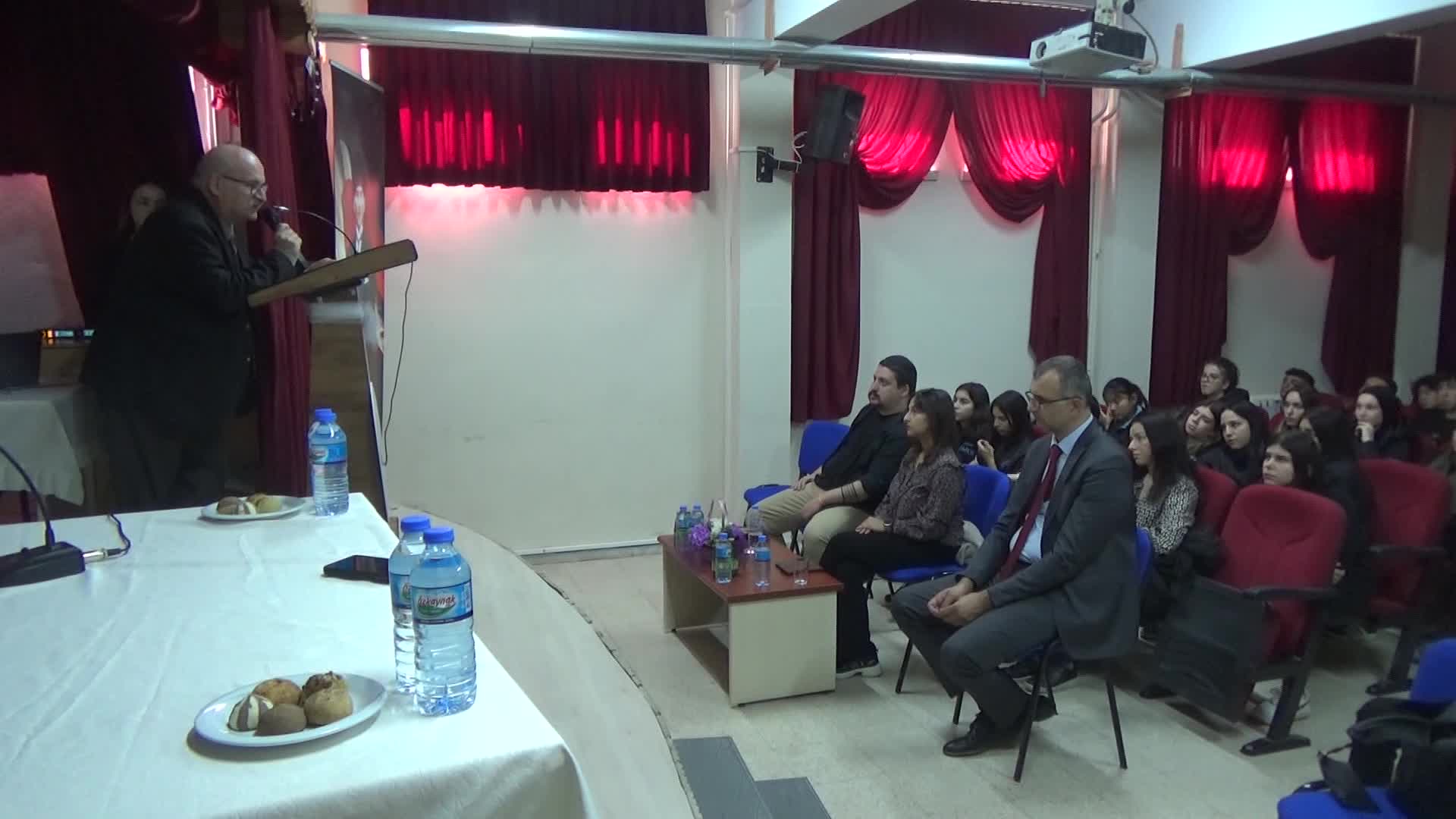 TRAKYA ÜNİVERSİTESİ SANAT TARİHİ BÖLÜM BAŞKANI PROF. DR. BEKSAÇ: "BİR ODRİS BAŞKENTİ BİZİM ÇOK YAKINIMIZDA VAR AMA KAZISI YAPILMADI"
