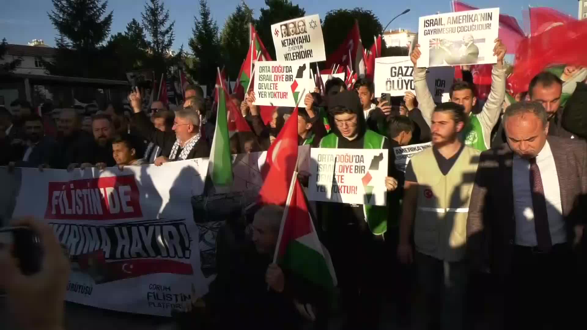 ÇORUM’DA İSRAİL'E "BÜYÜK FİLİSTİN YÜRÜYÜŞÜ" İLE TEPKİ
