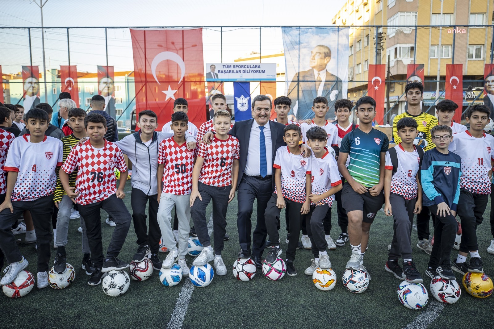 KONAK BELEDİYE BAŞKANI BATUR’DAN AMATÖR SPORA BÜYÜK DESTEK