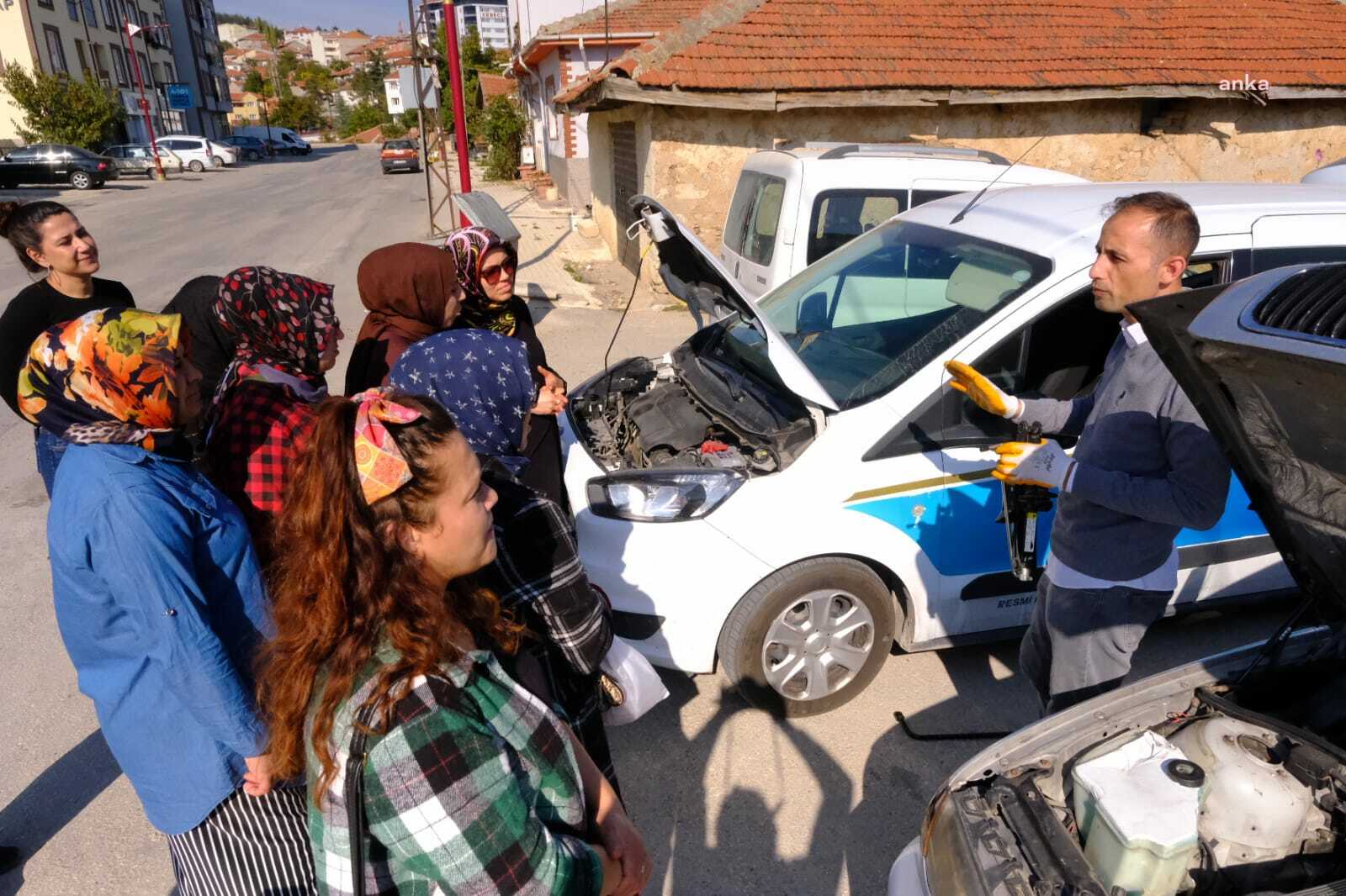 ESKİŞEHİR BÜYÜKŞEHİR'DEN MİHALIÇÇIK’TA KADINLARA ARABA BAKIM KURSU