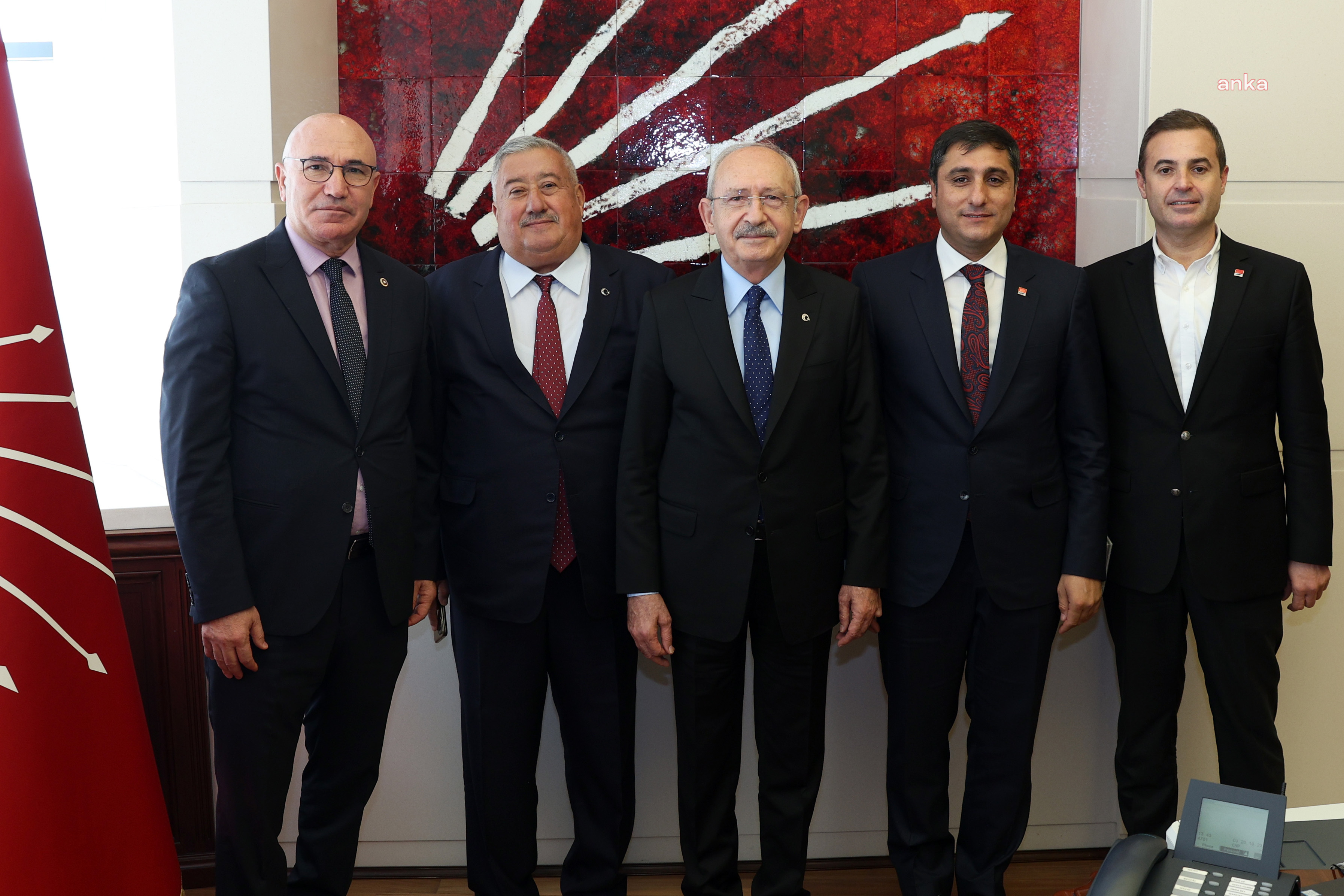 KILIÇDAROĞLU, CHP ŞANLIURFA İL BAŞKANI KARADAĞ VE MERKEZ İLÇE BAŞKANI ÖNCEL’İ KABUL ETTİ