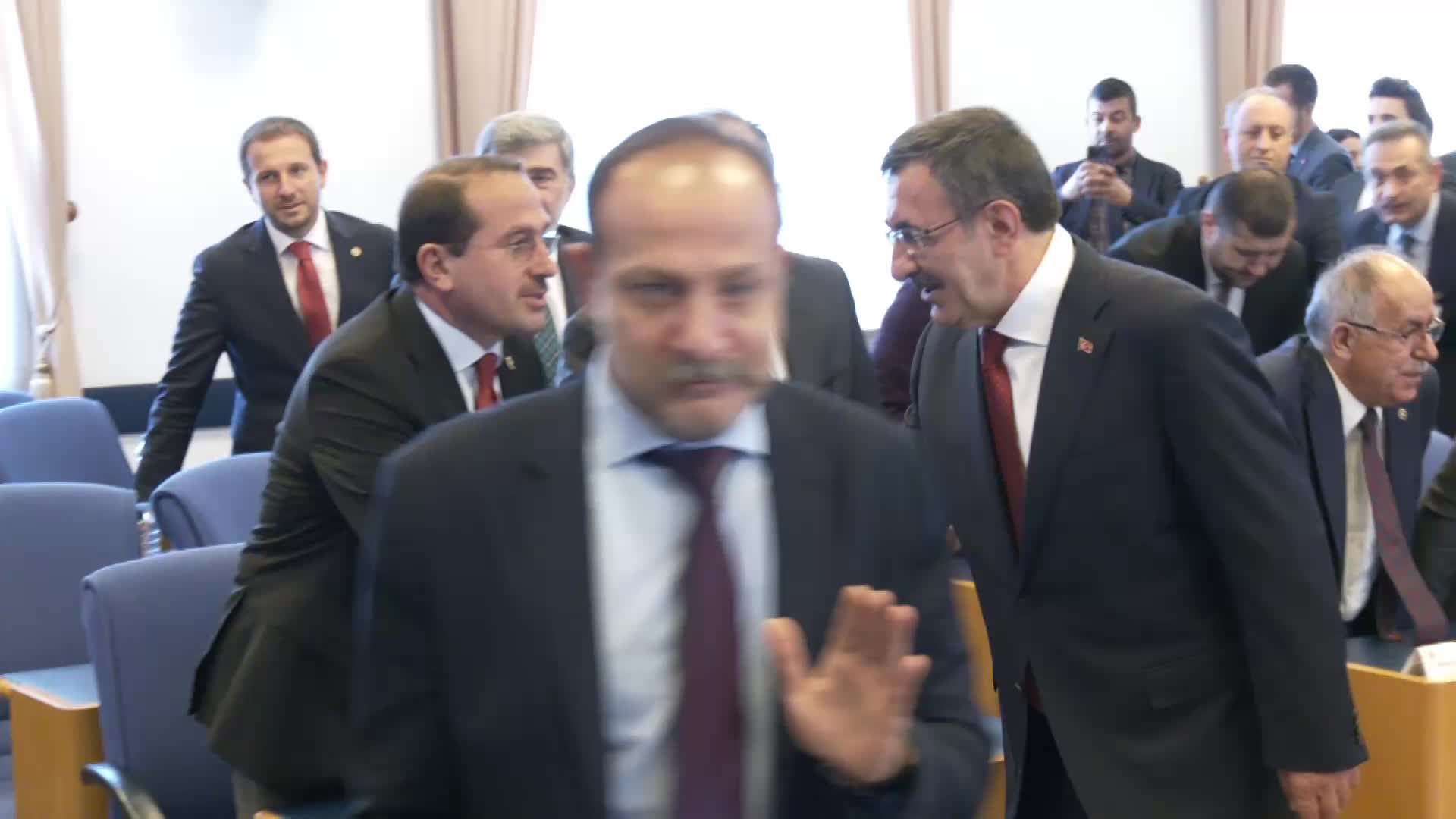 CUMHURBAŞKANI YARDIMCISI YILMAZ, 2024 BÜTÇE TEKLİFİNİ SUNDU: “2024 YILININ İKİNCİ YARISINDAN İTİBAREN KALICI BİR DEZENFLASYON SÜRECİNE GİRMEYİ BEKLİYORUZ”