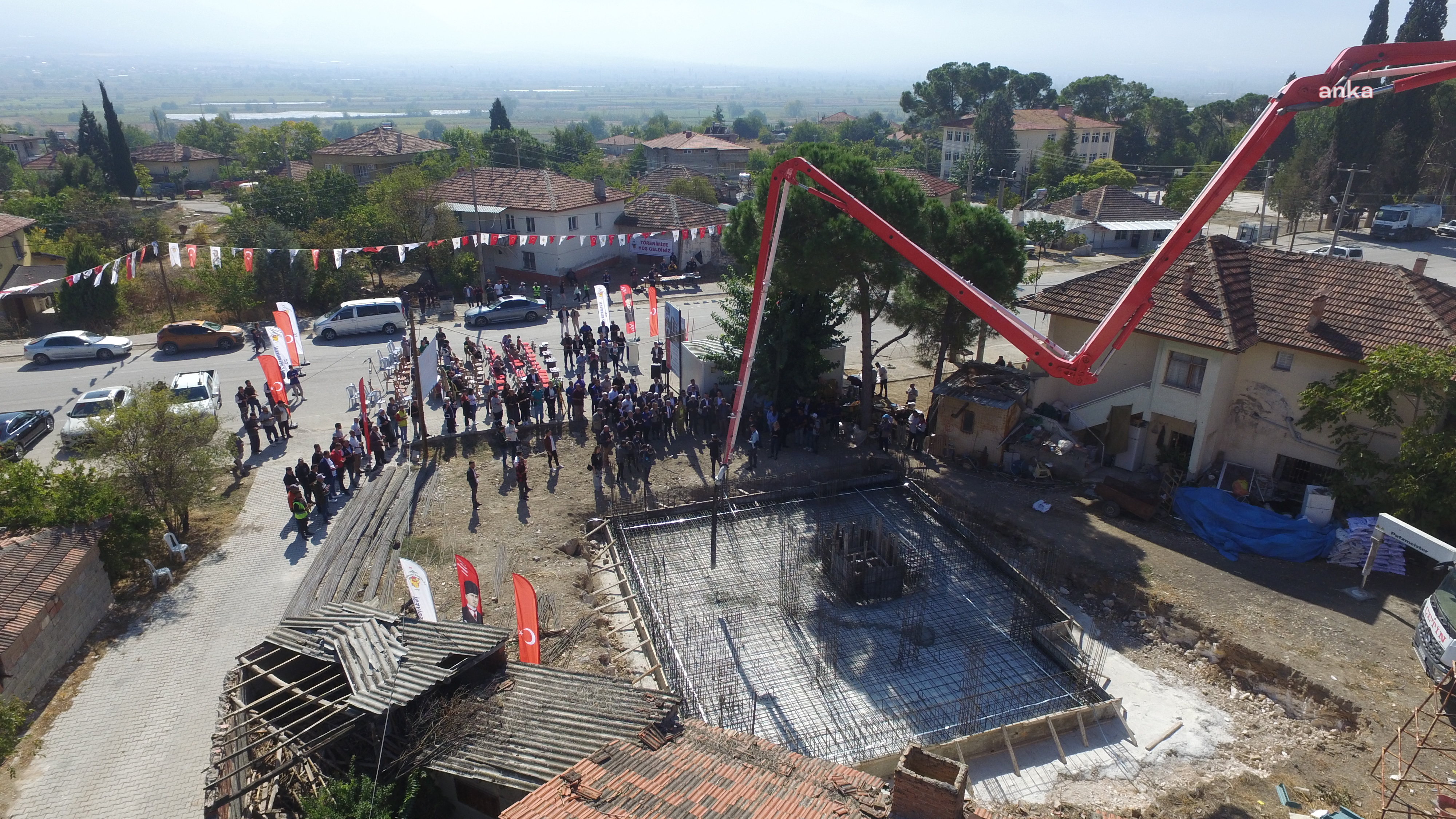 HONAZ BELEDİYESİ YAŞLI REHABİLİTASYON MERKEZİ VE SOSYAL TESİSİ'NİN TEMELİ TÖRENLE ATILDI