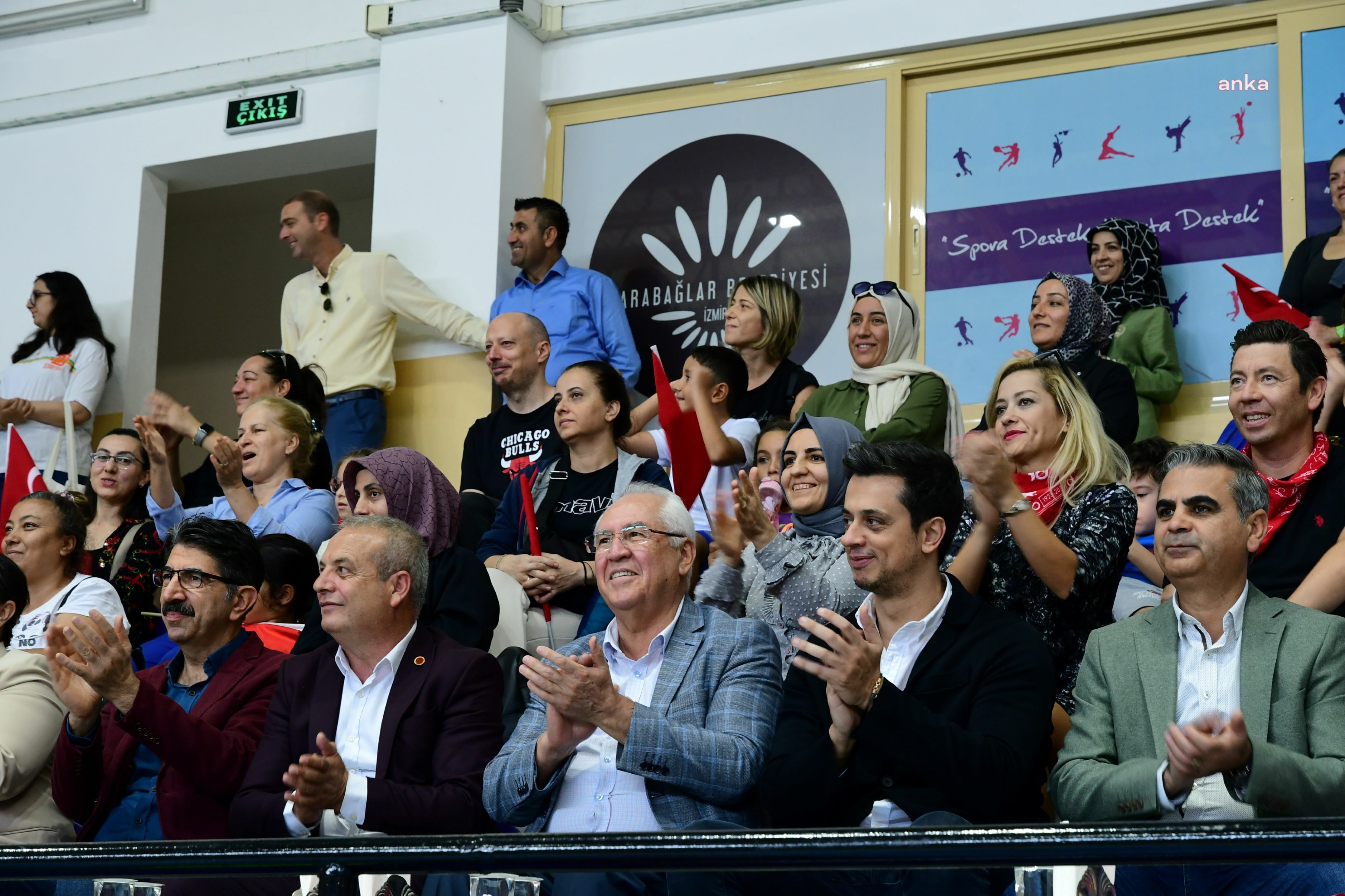 KARABAĞLAR BELEDİYESİ'NDEN CUMHURİYET'İN 100. YILINA ÖZEL BASKETBOL TURNUVASI