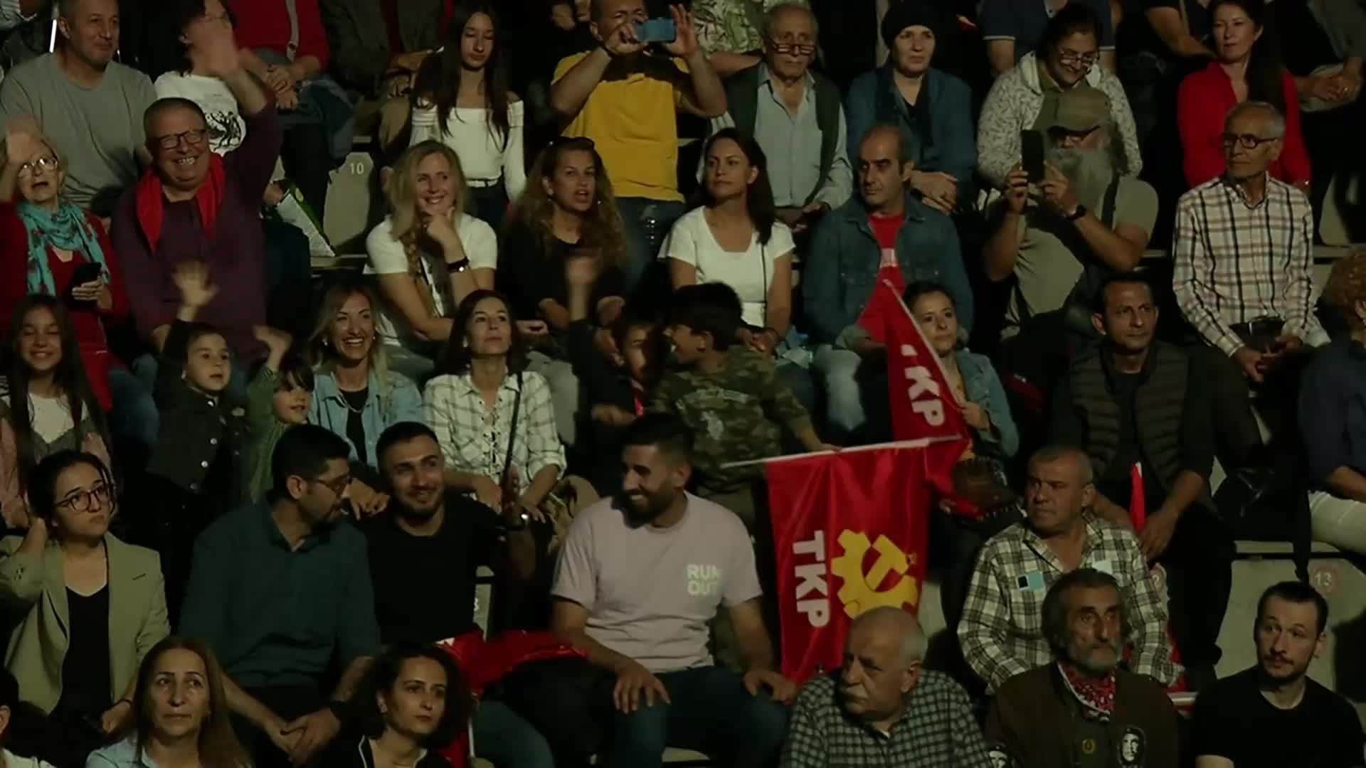 TKP’DEN CUMHURİYET’İN 100. YILINDA HALK BULUŞMASI...OKUYAN: “100 YIL ÖNCE CUMHURİYET SANDIKTAN ÇIKMADI. SADECE SANDIĞA BEL BAĞLAYAN SANDIKTAN DA ÇIKAMAZ"