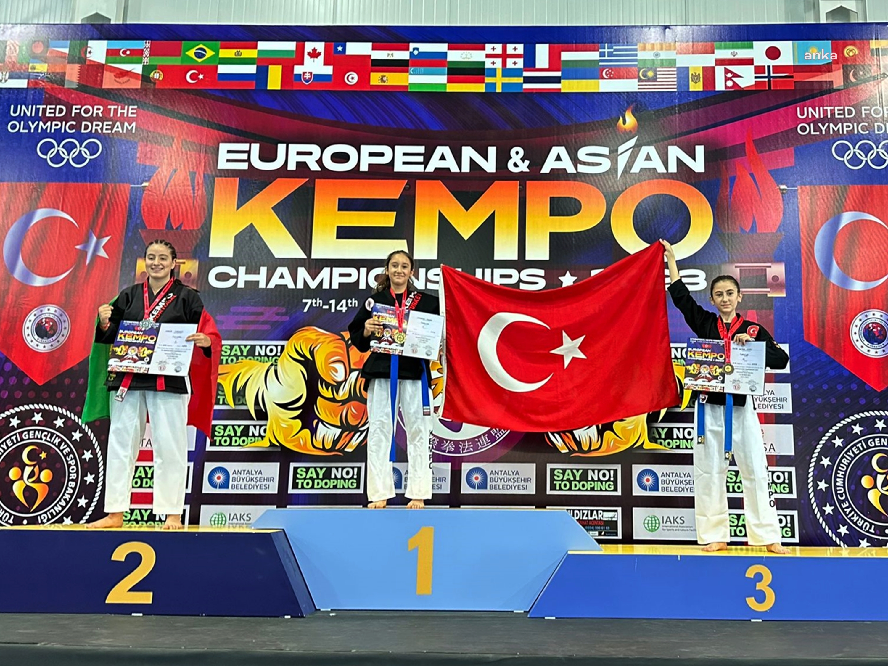 ÇERKEZKÖY BELEDİYESİ KARATE TAKIMINDAN BÜYÜK BAŞARI