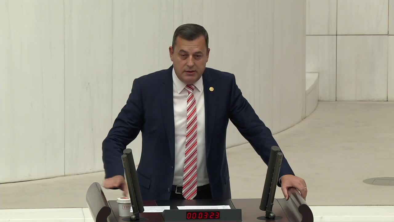 VECDİ GÜNDOĞDU: "YÜKSEK MALİYET, YETERSİZ DESTEKLER VE DÜŞÜK ALIM FİYATLARI TRAKYA'DA BUĞDAY, MISIR VE AYÇİÇEĞİ ÜRETİCİLERİMİZİ DE SEFALETE SÜRÜKLÜYOR"