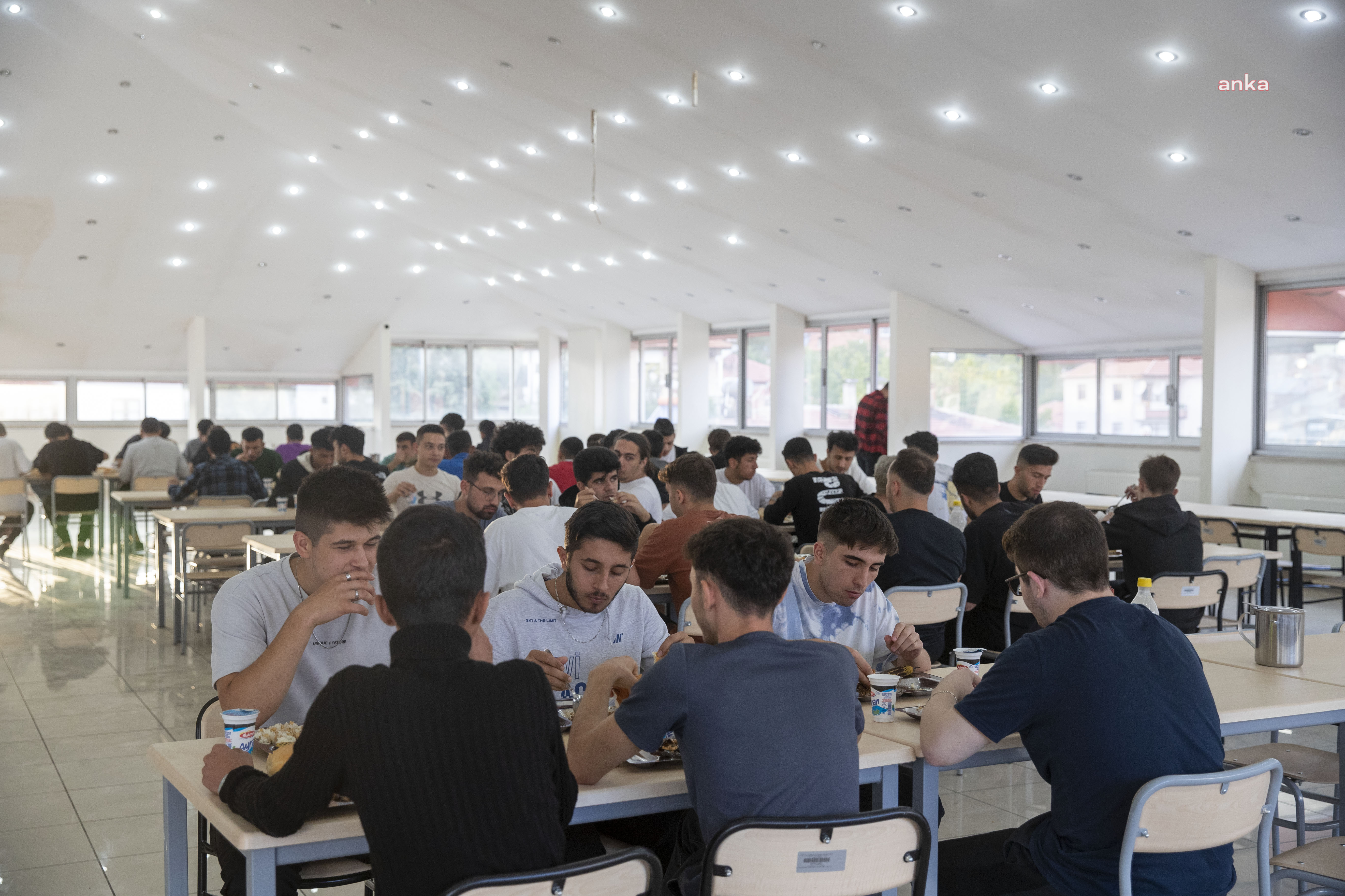 ANTALYA BÜYÜKŞEHİR’İN ELMALI ÖĞRENCİ YURDUNA YOĞUN İLGİ