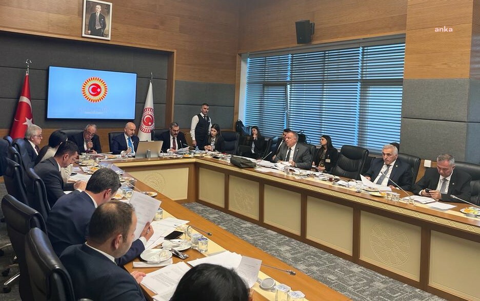 GÖKAN ZEYBEK: "KENTSEL DÖNÜŞÜMÜN BİR NUMARALI DÜŞMANI ENFLASYONDUR"