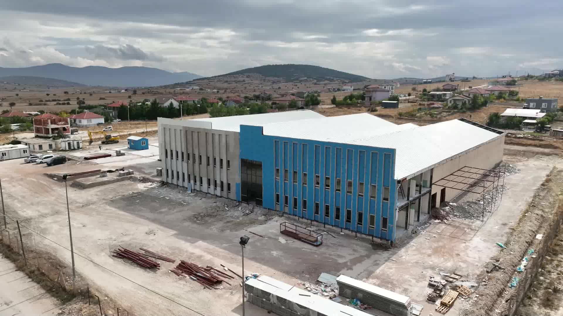 ANTALYA BÜYÜKŞEHİR, KORKUTELİ’NDE YAŞ MEYVE SEBZE KURUTMA ENTEGRE TESİSİ KURUYOR