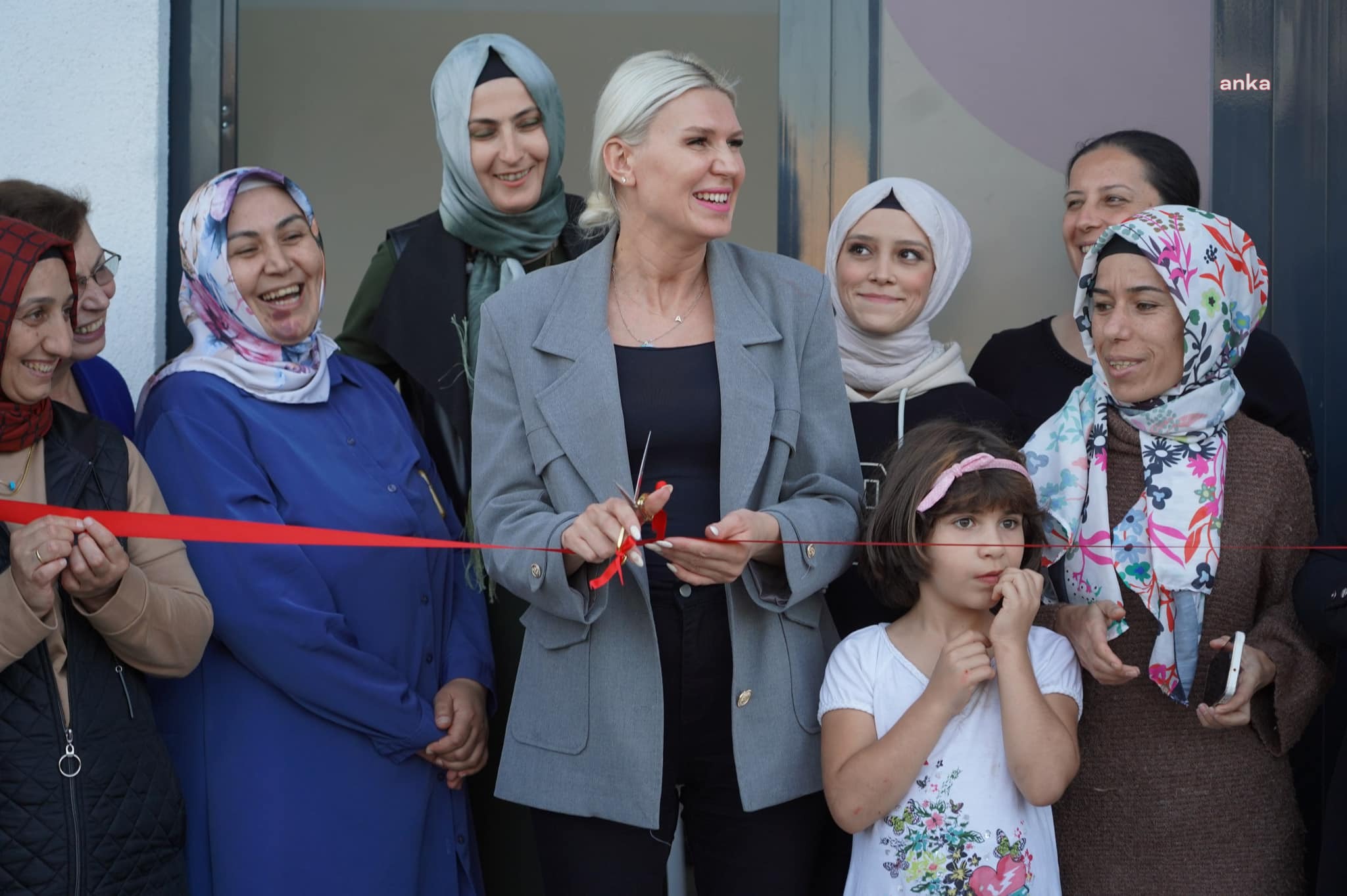 KADINLAR İSTEDİ BAŞKAN VEKİLİ SUBAŞI AÇILIŞI YAPTI