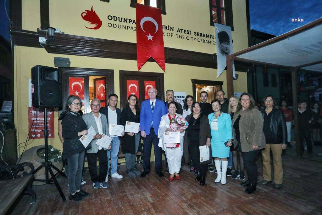 ODUNPAZARI'NDA 'TOPRAĞIN 100’Ü SERAMİK SERGİSİ AÇILDI