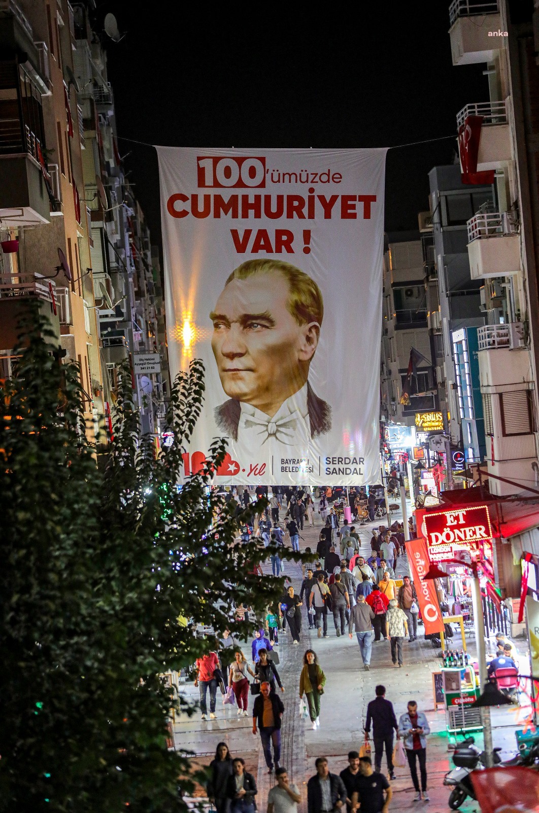 BAYRAKLI 100’ÜNCÜ YILA HAZIR: HER YER BAYRAKLARLA SÜSLENDİ
