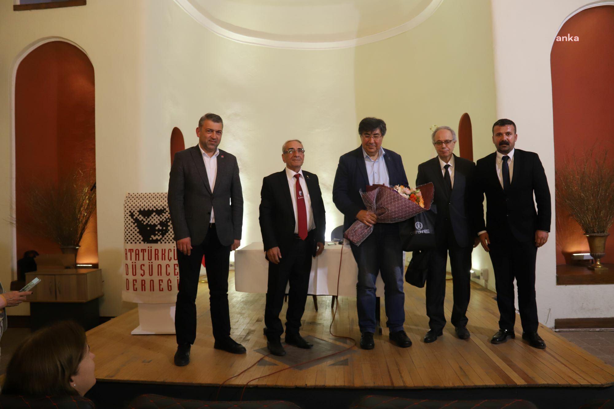 TURGUTLU'DA 100. YIL KUTLAMALARI “CUMHURİYET’İN 100’Ü” PANELİYLE DEVAM ETTİ