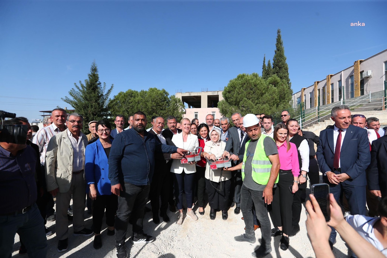 MERKEZEFENDİ BELEDİYESİ, YENİMAHALLE TAZİYE EVİ’NİN TEMELİNİ ATTI