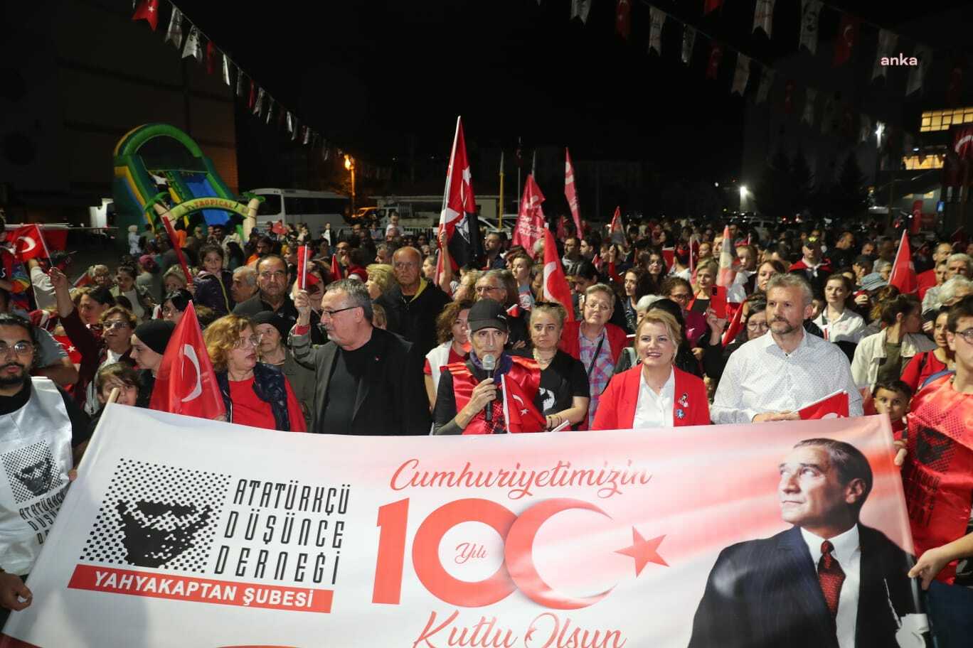 İZMİT BELEDİYESİ VE ADD’DEN 100. YIL KORTEJİ