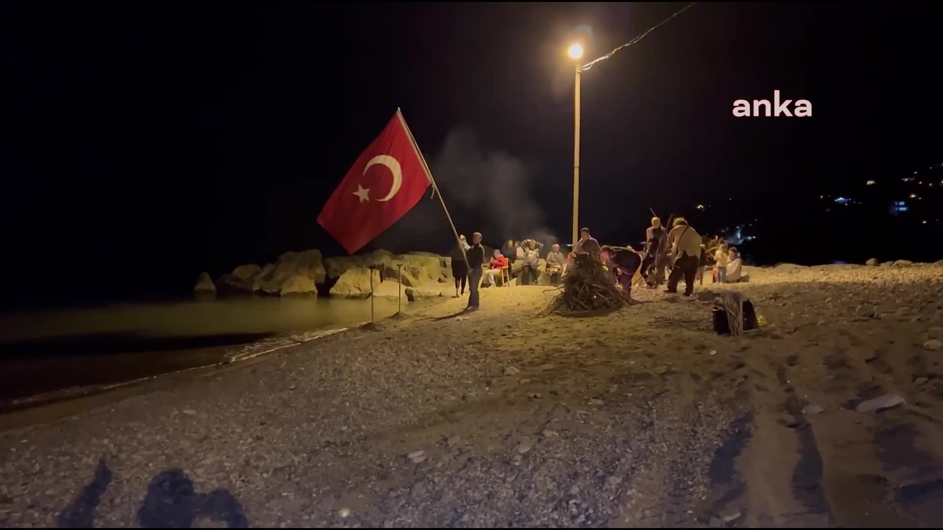 RİZE’NİN ARDEŞEN İLÇESİ MEYVALI MAHALLESİNDE VATANDAŞLAR 29 EKİM CUMHURİYET BAYRAMI'NIN 100. YILINI KUTLADI