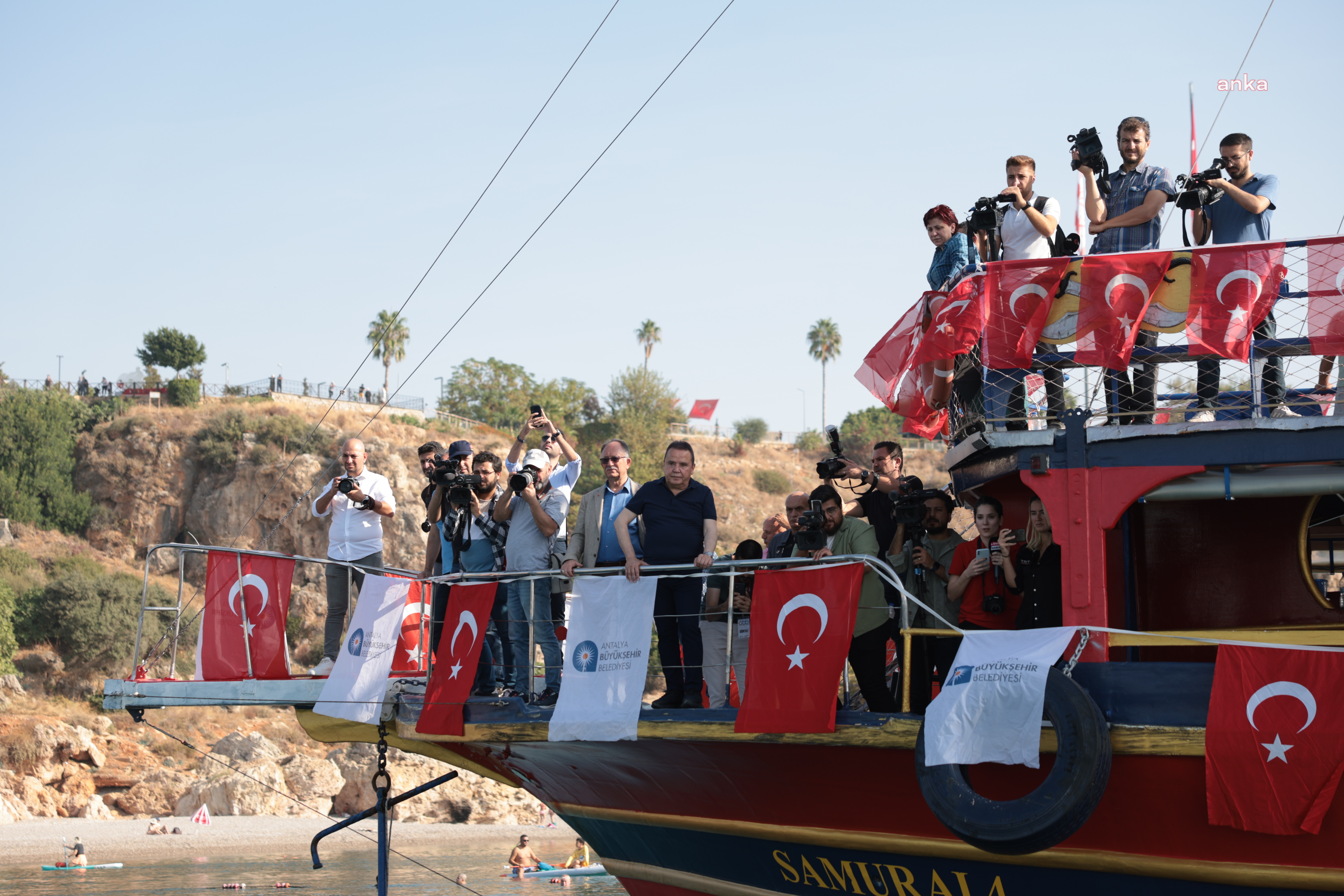 DÜNYA REKORTMENİ ŞAHİKA ERCÜMEN ANTALYA’DA 100. YIL İÇİN DALIŞ YAPTI