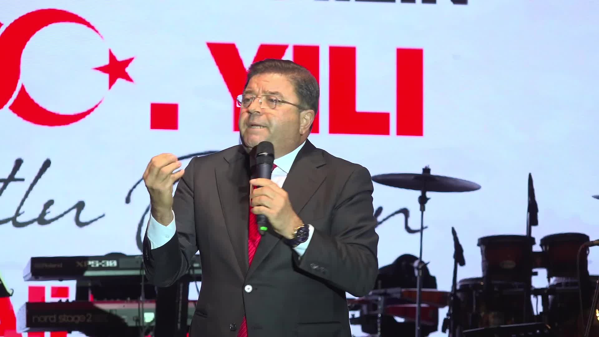 ALİ KILIÇ'TAN DİYANET'E HUTBE TEPKİSİ: “CUMHURİYET’İN BÜTÜN OLANAKLARINI KULLANIYOR AMA CUMA HUTBESİNDE MUSTAFA KEMAL’İ ANMIYOR. YAZIKLAR OLSUN”