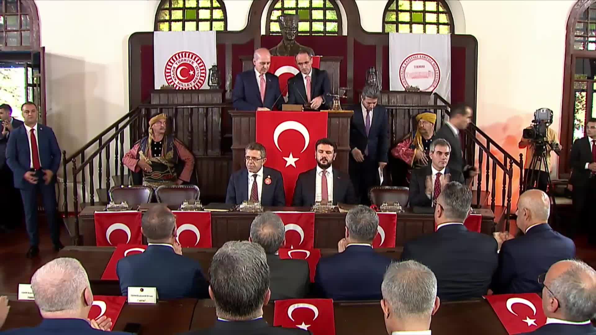TBMM BAŞKANI KURTULMUŞ: EMPERYALİSTLER HANGİ OYUNU OYNARSA OYNASINLAR MUTLAKA YENİ BİR DÜNYA KURULACAK