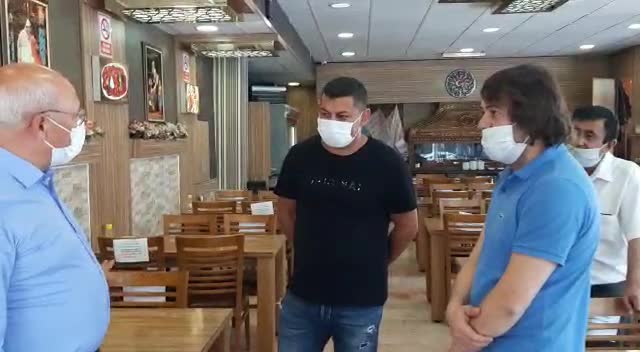 CHP'Lİ ÇAKIRÖZER: OKULLARIN UZAKTAN EĞİTİM KARARI ESKİŞEHİRLİ ESNAFI İFLASIN EŞİĞİNE GETİRDİ