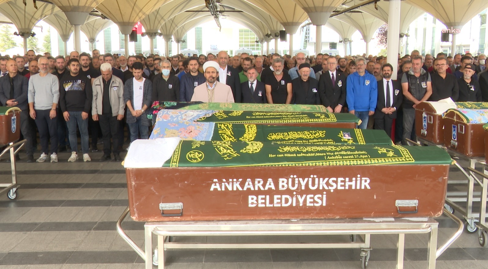 ANKA HABER AJANSI İSTANBUL TEMSİLCİSİ GAZETECİ DÜRDANE KIRÇUVAL’IN ANNESİ ZEYNEP KOCAOĞLU SON YOLCULUĞUNA UĞURLANDI