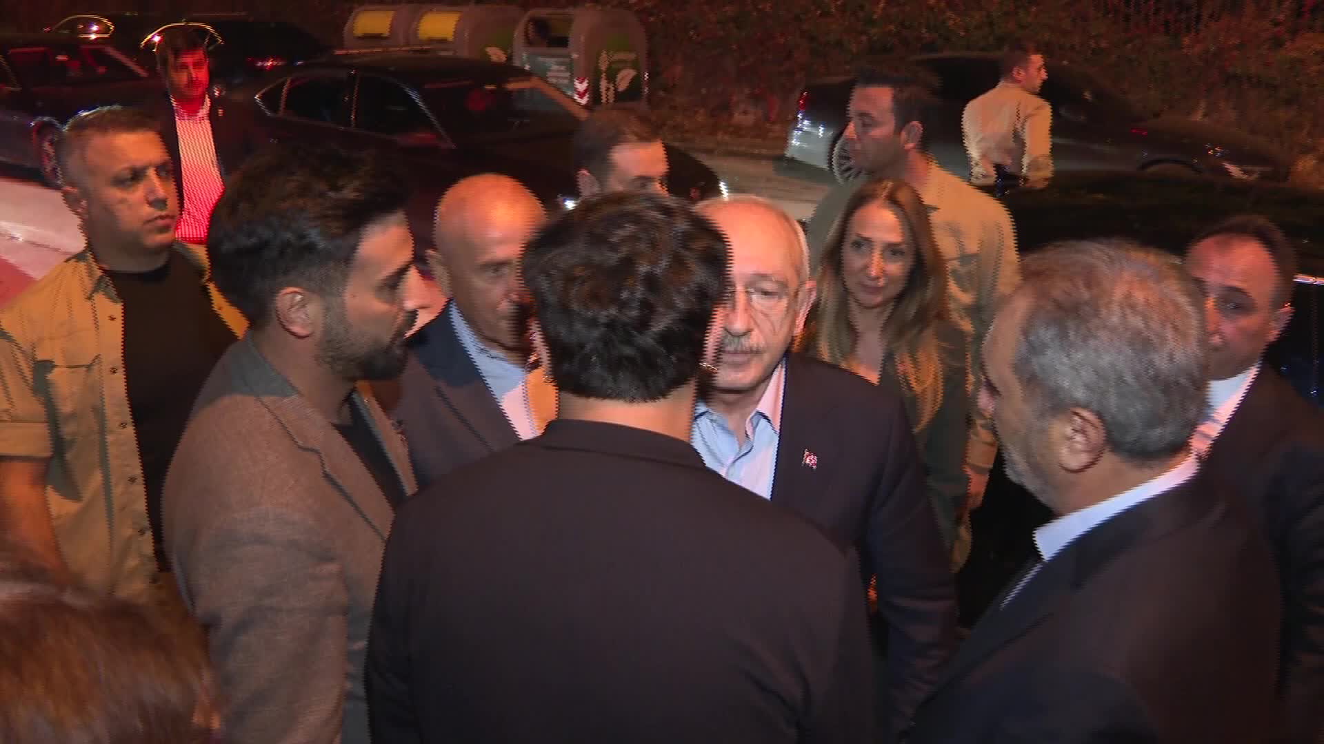 KILIÇDAROĞLU, GEÇTİĞİMİZ GÜNLERDE OĞLU İBRAHİM DENİZ YEŞİL'İ KAYBEDEN ESKİ CHP ANKARA MİLLETVEKİLİ NİHAT YEŞİL'E TAZİYE ZİYARETİNDE BULUNDU