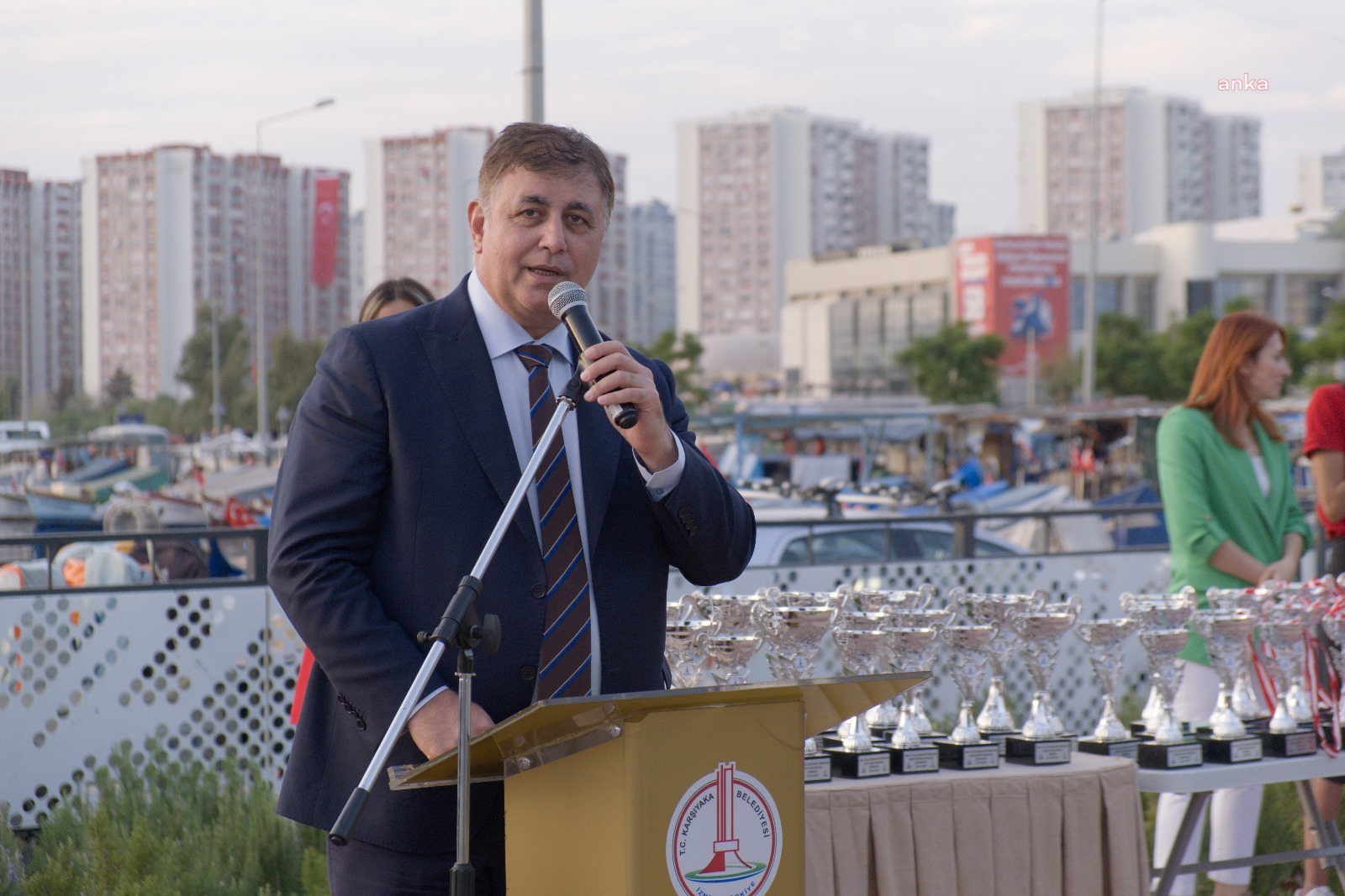 KARŞIYAKA'DA 100. YIL COŞKUSU KÖRFEZ'E TAŞINDI
