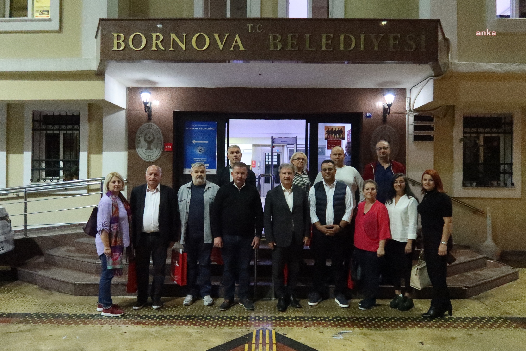MAKEDONYA'DAN BORNOVA'YA ÖVGÜ