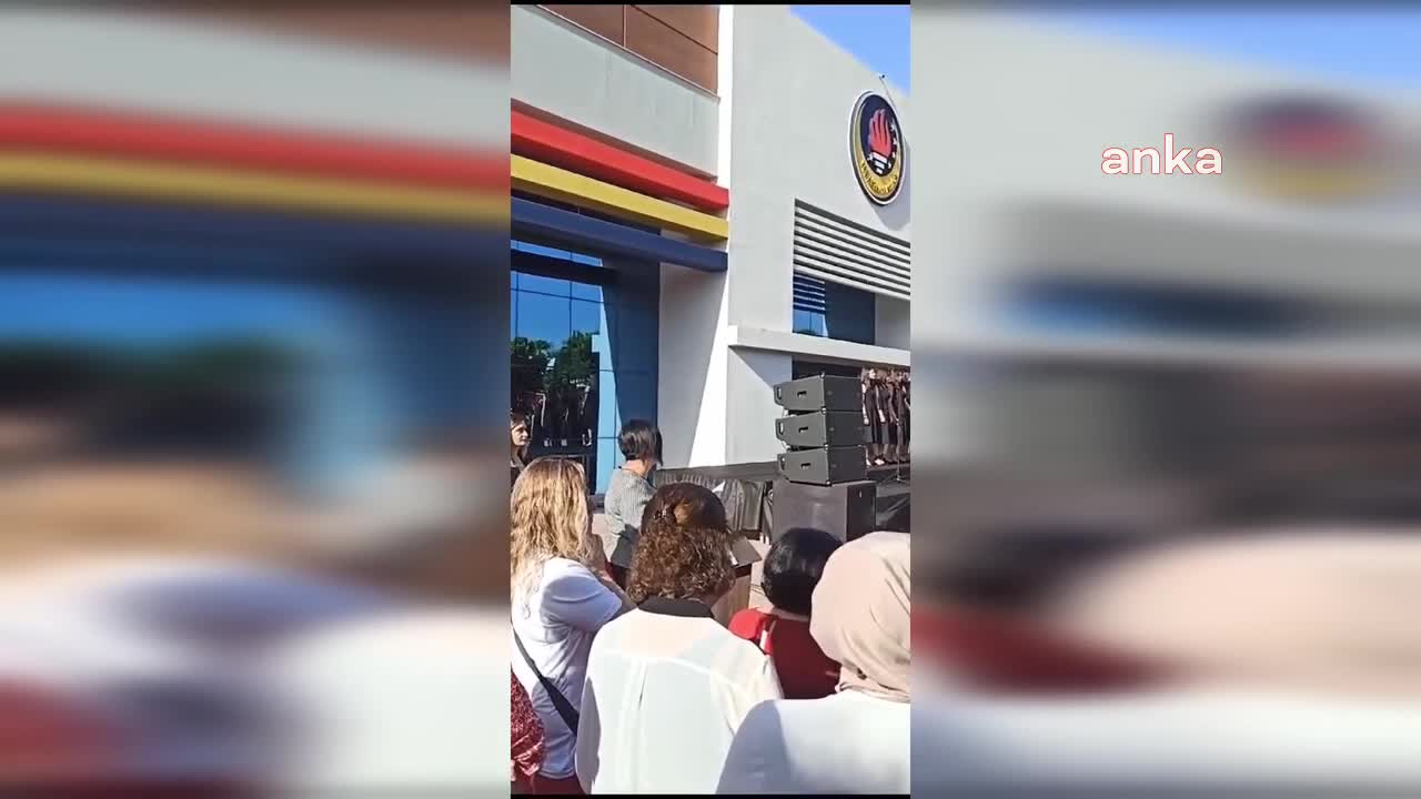 ANTALYA’DA, CUMHURİYET’İN 100. YILI KUTLAMALARINDAKİ KONUŞMASI GEREKÇE GÖSTERİLEREK GÖZALTINA ALINAN ÖĞRETMENİN GÖREV YAPTIĞI OKULDA MİLLİ EĞİTİM MÜFETTİŞLERİNİN DE SORUŞTURMA BAŞLATTIĞI ÖĞRENİLDİ
