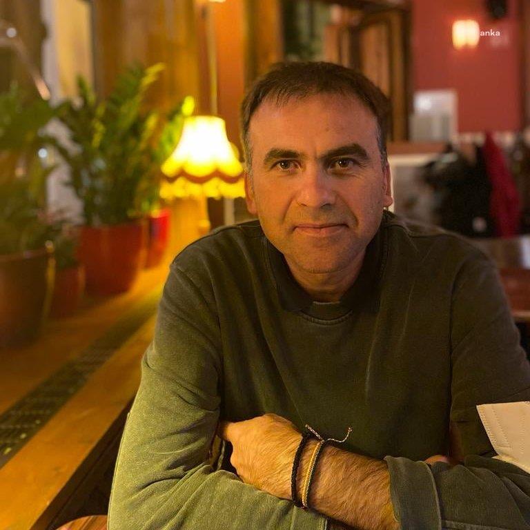 OHAL KHK'SIYLA İHRAÇ EDİLEN AKADEMİSYEN BARIŞ ÜNLÜ, MAHKEME KARARIYLA GÖREVİNE İADE EDİLDİ