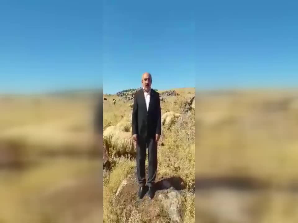 KISA SÜREDE YAPILACAĞI AÇIKLANAN ŞANLIURFA ŞEHİR HASTANESİ ARAZİSİNDE KOYUNLAR OTLUYOR